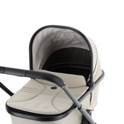 Qute Q-Rider Plus Kinderwagen 4-in-1 Mineral Clay | Maxi-Cosi Cabriofix i-Size Essential Black